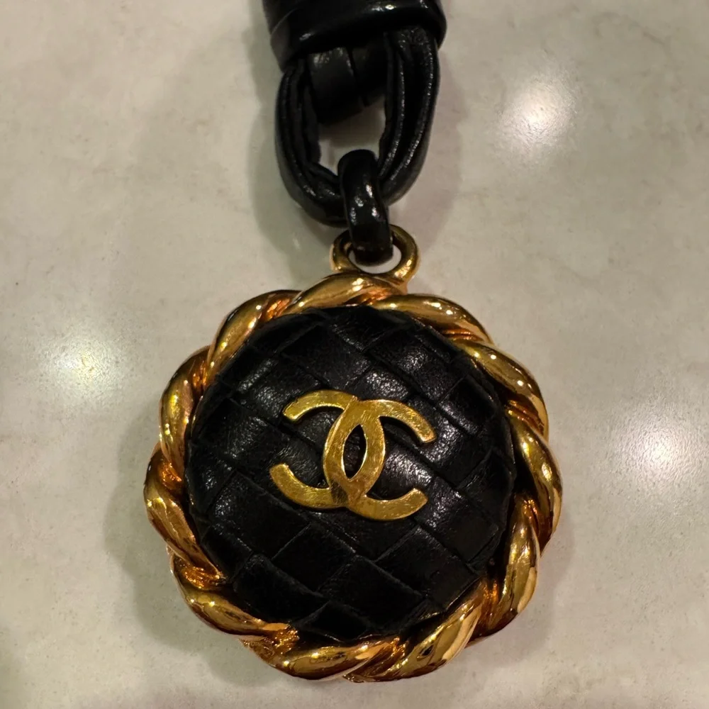 Chanel Haute Couture 1992 vintage leather belt